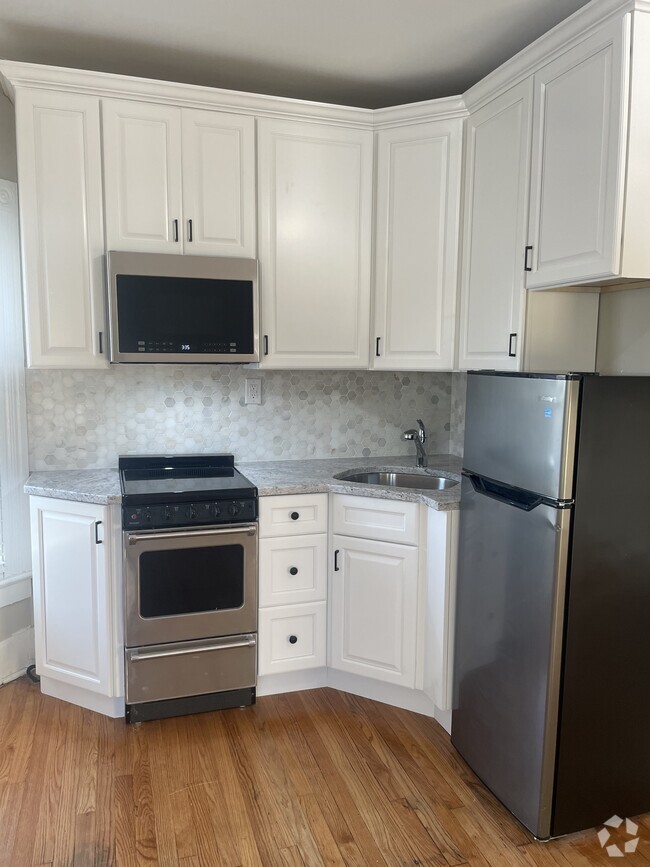 Building Photo - 31 State St Unit B Rental