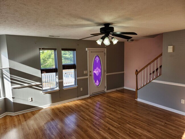 Photo - For Rent: Harrisonburg 3 BR, 2.5 Bath Townhouse