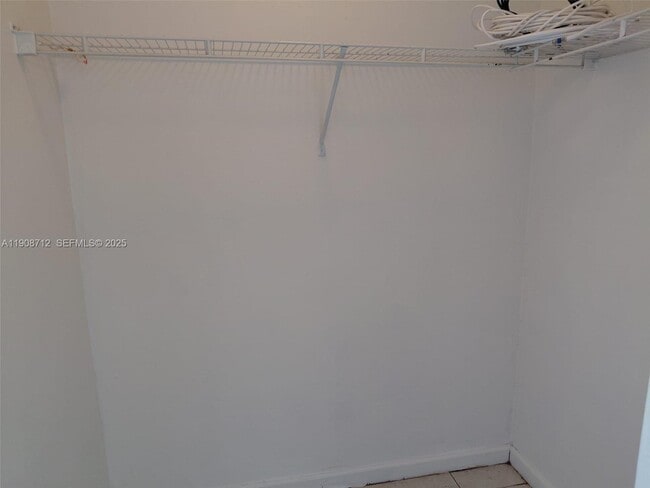 Photo - 5100 SW 41st St Unit 221