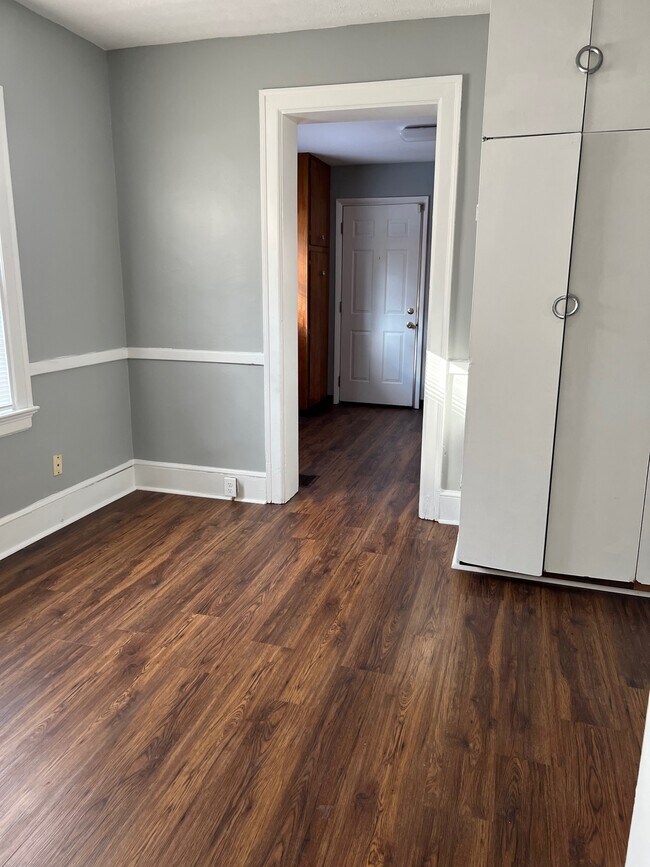 Photo - 929 N Nelson Rd