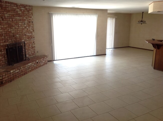 Photo - 3 BEDROOM HOME IN SPRING VALLEY LAKE!