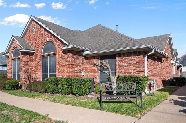 Photo - 2311 Ragland Rd