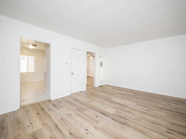 Photo - 334 S. Hobart Blvd