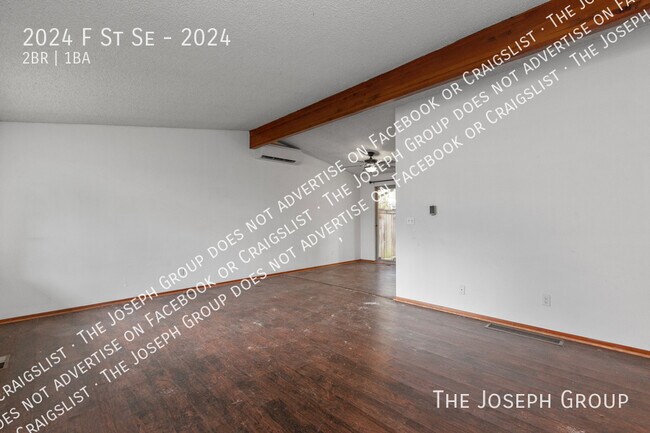 Photo - 2024 F St SE Unidad 2024