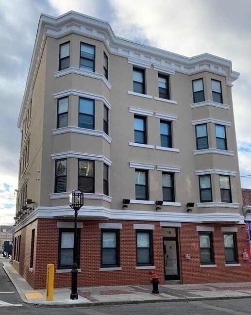 16 5th St Unit 5
