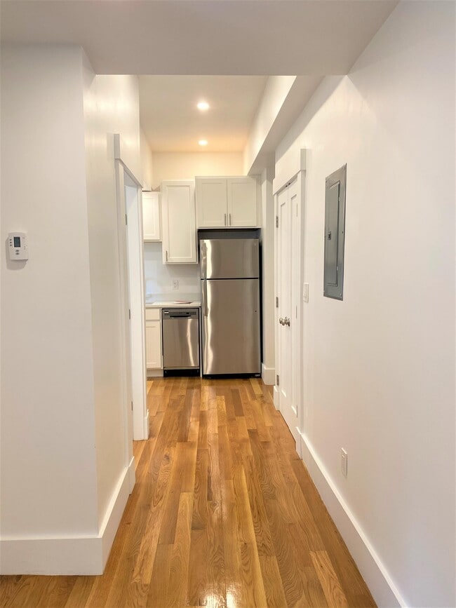 Photo - 32 Robinwood Ave