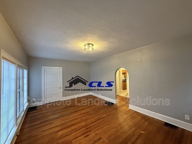 Building Photo - 1605 S 18th St Rental