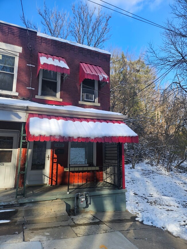 Photo - 430 Venture St