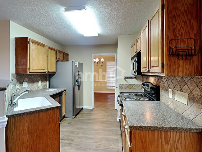 Photo - 1255 Hawthorne Dr