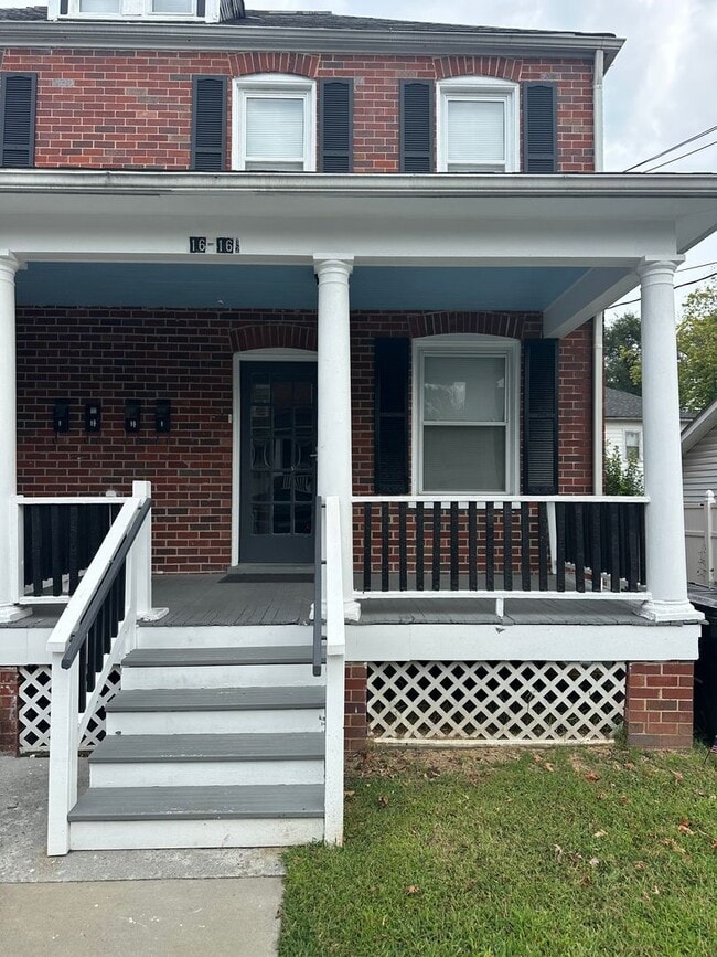 Photo - 18 -1/2-18 1/2 Morningside Dr Unit 16