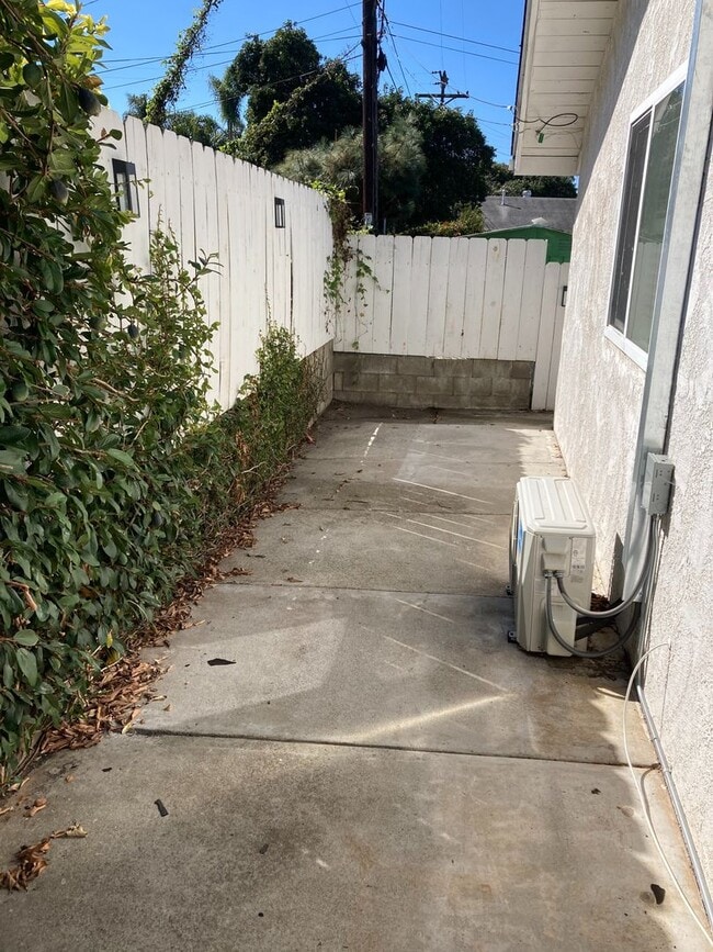 Photo - Studio for Rent