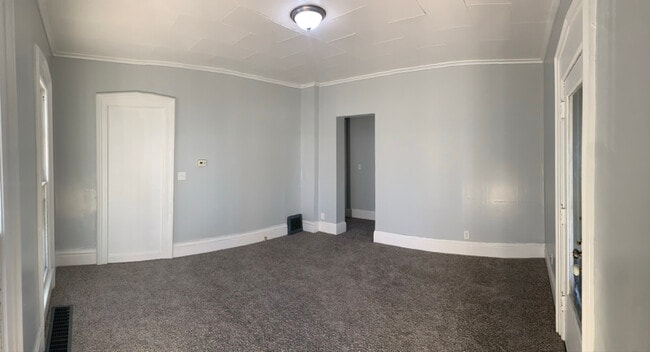 Photo - 131 Caledonia St Unit 1 (Downstairs )