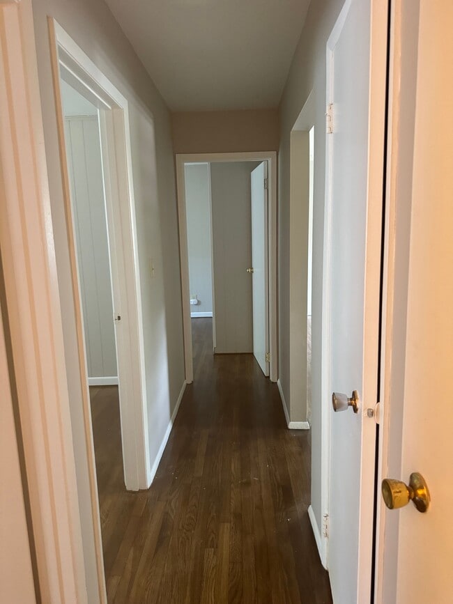 Hallway - 3765 Clearwater Dr