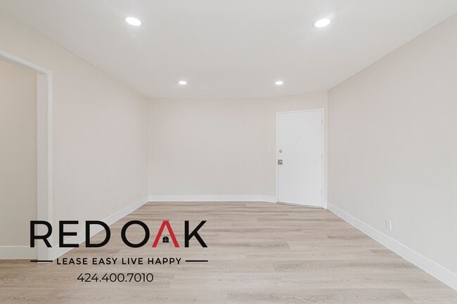 Photo - 7350 Hazeltine Ave Unidad 1