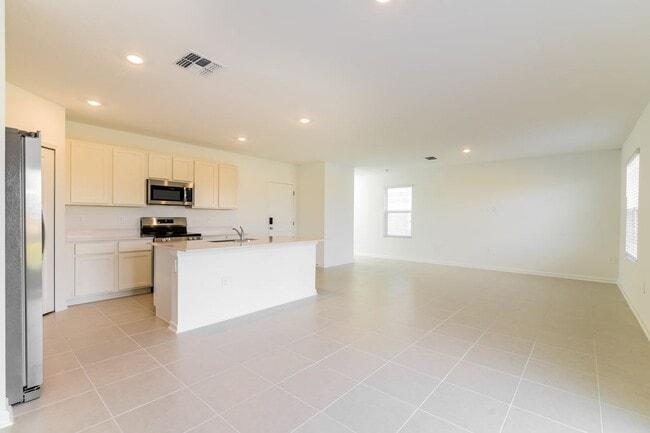 Photo - 4057 Old Ml Rd