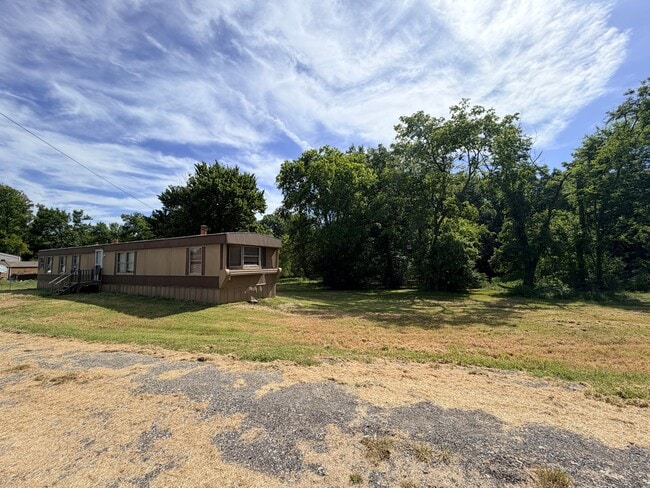 Building Photo - 23416 S Hwy 88