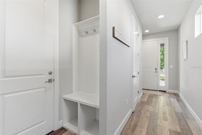 Photo - 3902 W Everett Ave