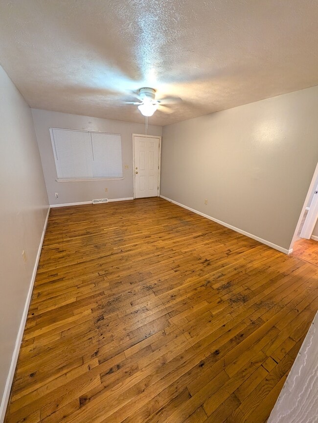 Photo - 2034 S Barcliff Ave