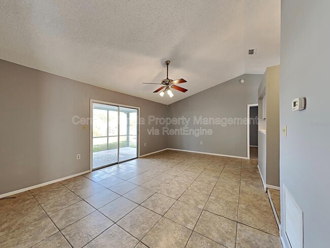 Photo - 3240 Butterfield St