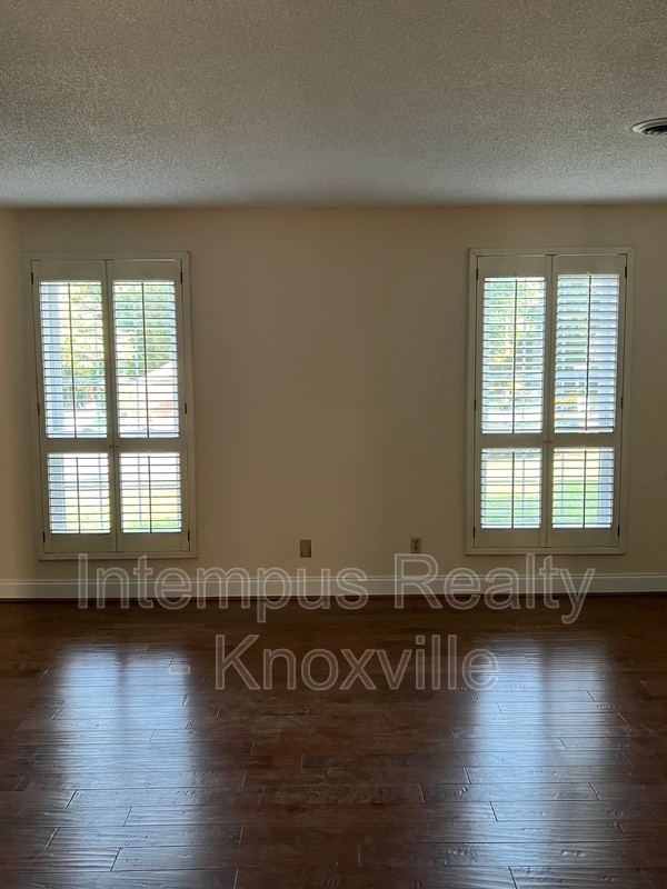 Photo - 7914 Gleason Dr