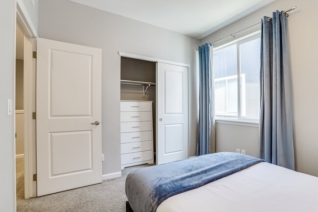 Photo - 5305 E 63rd Pl