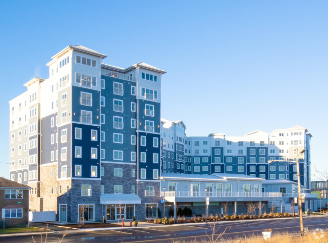 Building Photo - Cove on the Bay Rental