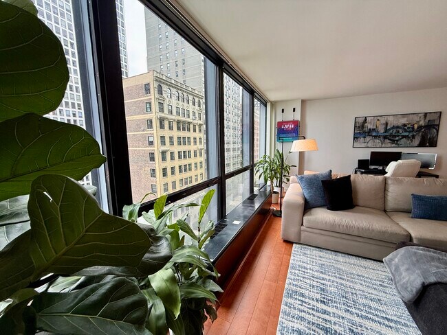 Photo - 900 N Lake Shore Dr Unit 812