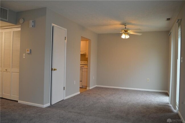 Photo - 1215 Robbins Run Ct