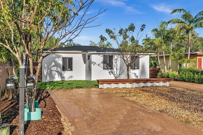 Photo - 1123 NE 1st Ave.