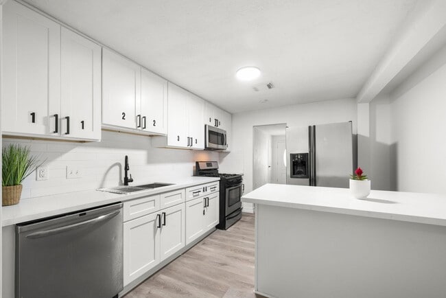 Photo - 4943 Culmore Dr