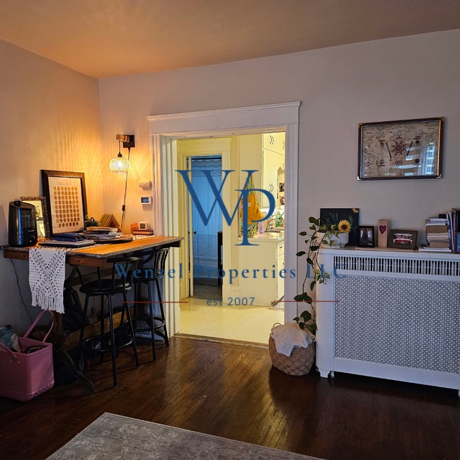 Building Photo - 1215 Marshall St Unit A