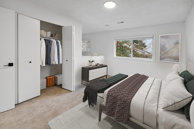ReNew Rock Creek Townhomes