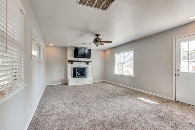 Photo - Charming 4-Bedroom Home in The Village – U...