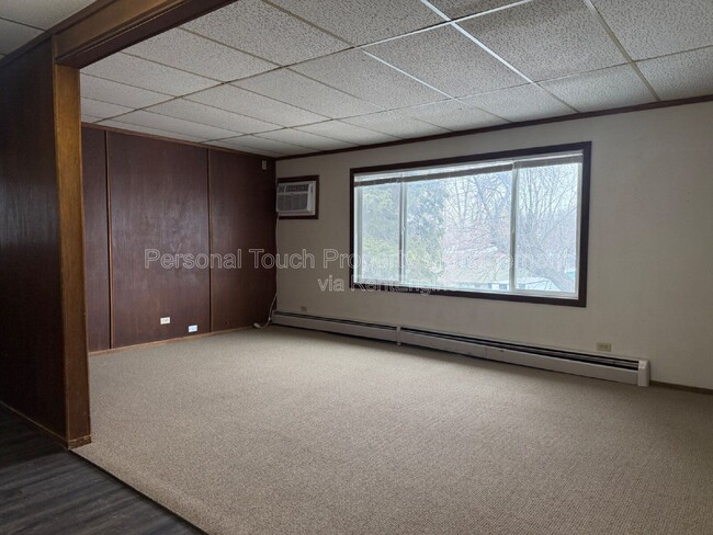 Building Photo - 911 Western Rd Unit 10