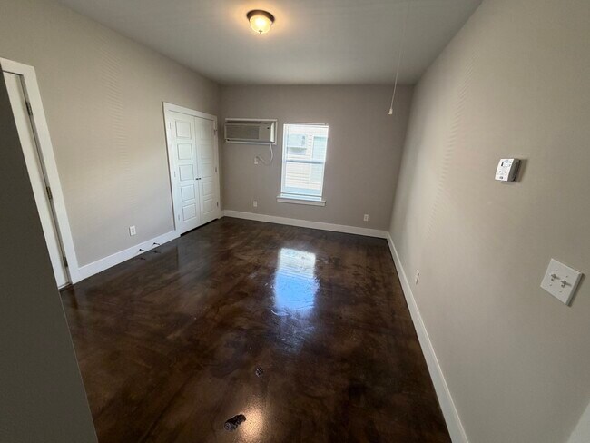 119 Holding Ave NE Unidad 119 Holding Avenue