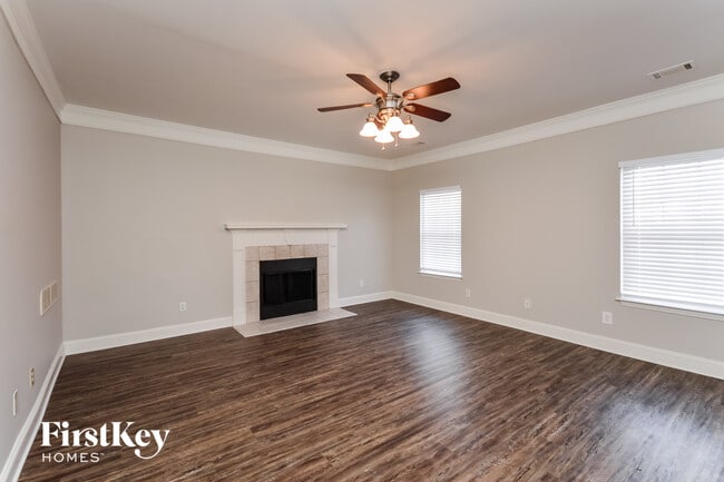 Photo - 4611 River Rd