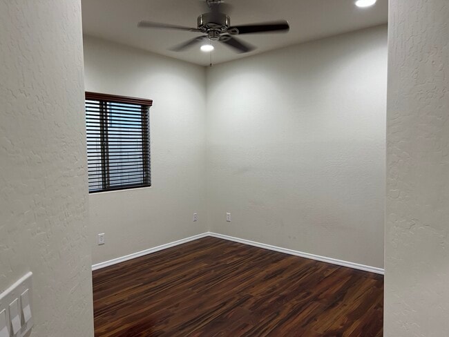 Photo - 1019 W Spur Dr
