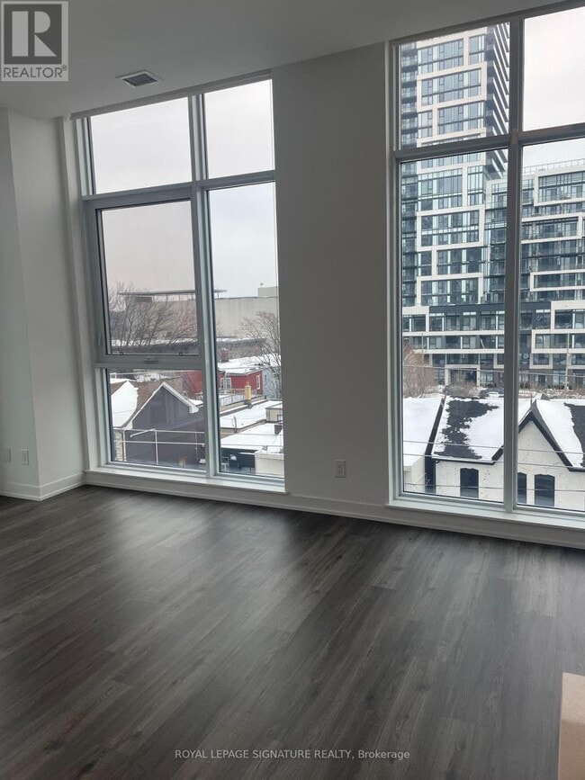 Photo - 25 Nicholas Ave Unité 408