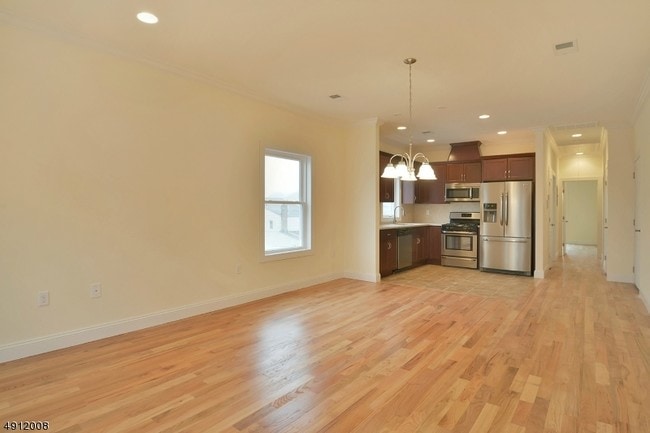 Photo - 410 Davis Ave