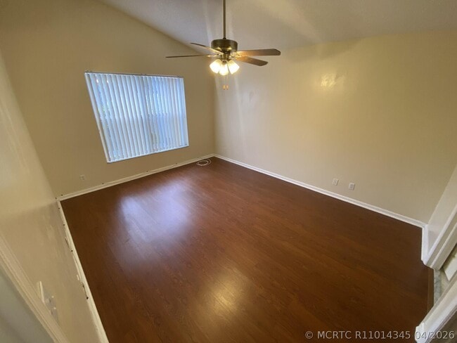 Photo - 1051 Aviary Rd