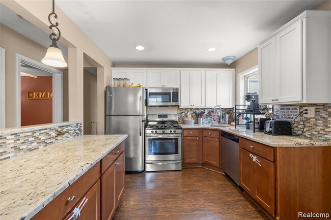 Photo - 6452 Arcola St