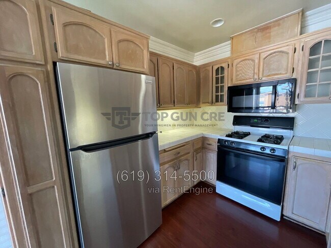 545 Oakdale Ln Unit 545