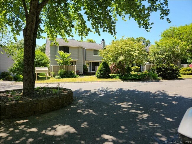 Photo - 12 Ives Hill Ct Unit 12