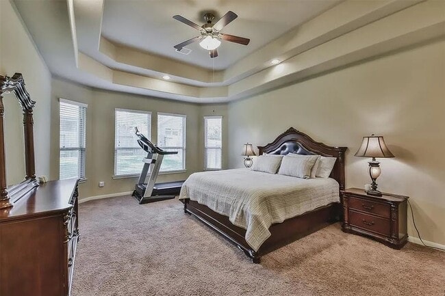 Photo - 143 Deerfield Meadow Dr