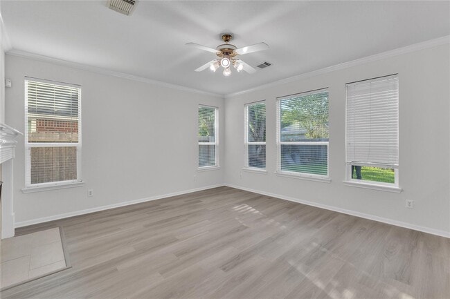 Photo - 5523 Santa Chase Ln