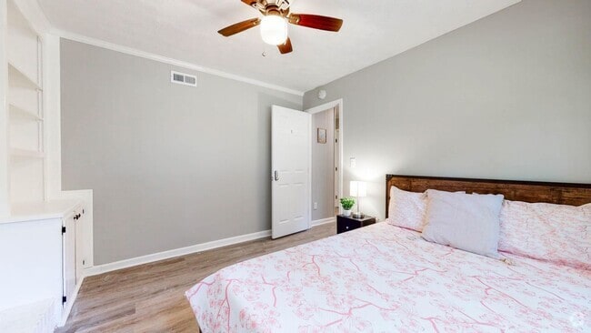 Building Photo - 1671 Canberra Dr Rental
