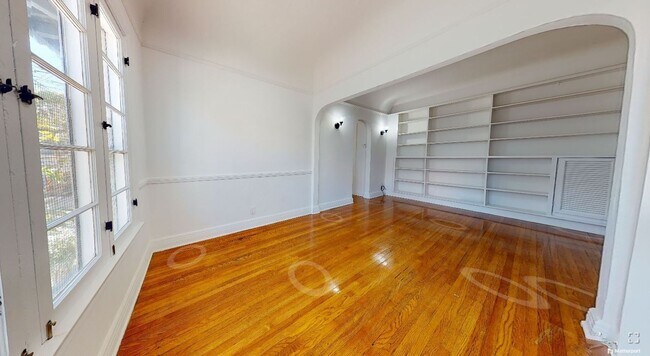 Photo - 1002-1012 1/2 N. Sweetzer Ave.