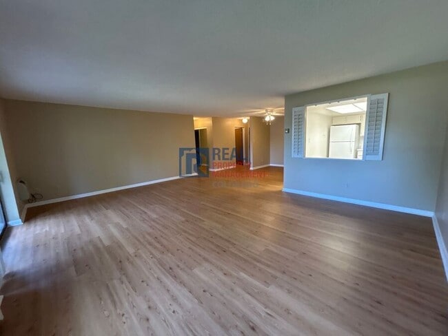 Photo - 14390 E Marina Dr Unit 204
