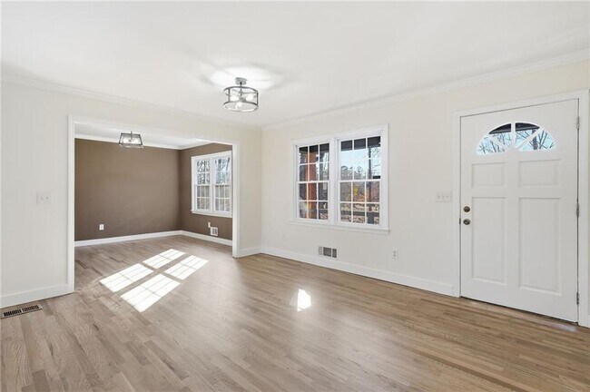 Photo - 2810 Shaw Rd