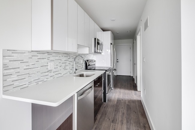 Photo - 1155 S 15th St